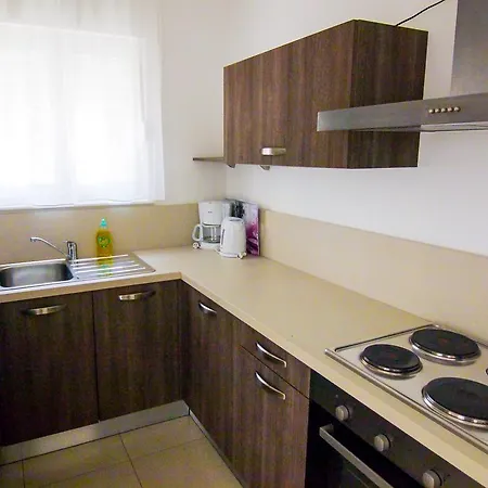 Nyaraló Holiday Alla-3